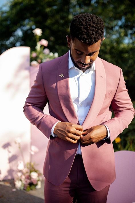 Pink Wedding | Stylish Groom | Fashion Forward | Blush Wedding | Wedding Photos | For more blush pink wedding ideas, visit burghbrides.com! Blush Pink Groomsmen Suit, Pink Wedding Bride And Groom, Groom Black Suit Pink Tie, Blush Tuxedo Wedding, Pink Groomsmen Attire, Plus Size Groom Attire, Blush Tuxedo, Blush Pink Suit, Blush Groomsmen