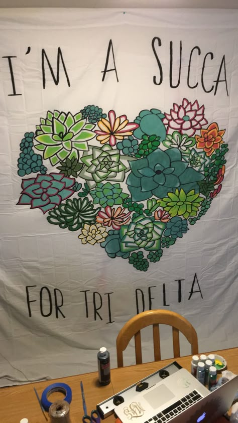 Sisterhood retreat banner l-Tri Delta. #succulent #tridelta #sorority #retreat Sorority Welcome Sign, Sorority Retreat Ideas, Sorority Sisterhood Ideas, Sisterhood Retreat Ideas, Sorority Sisterhood Events, Sorority Banner Ideas, Sorority Retreat, Sisterhood Ideas, Sisterhood Events