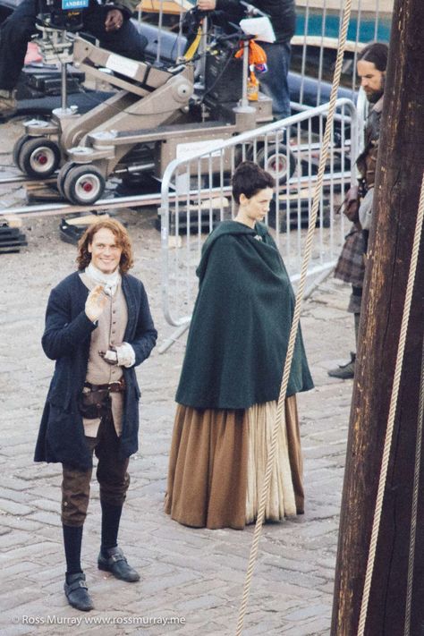 One of the SCL mods is in Fife today and snapped these pics for us! We’ll update as the day goes on with more pics from her pics and any others we find! SCL Pics Outlander Costumes, Je Suis Prest, Starz Tv Series, Outlander Season 2, Outlander Claire, Jaime Fraser, Outlander Book Series, Outlander Casting, Jamie Fraser Outlander