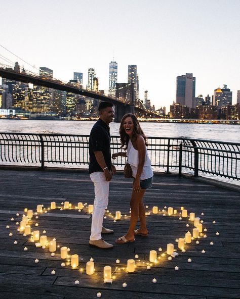 Proposal007 on Instagram: “Brooklyn Bridge proposal with 150 Led Candles looks so cool✨💖photo credit Nicholas bui💖#nyc #ido #iminlove #willyoumarryme…” Candlelight Photography, Outdoor Proposal, Cute Proposal Ideas, Marriage Proposal Ideas, Proposal Pictures, Proposal Photos, Romantic Proposal, Couple Wedding Rings, Wedding Proposals