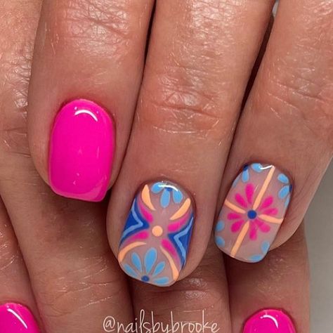 Spanish Style Nail Art, Nail Designs Neon Colors, Ora Nails Ideas, Margarita Nails Design, Mexican Vacation Nails, Pool Nails Designs, Fiesta Nails Designs, Nail Designs Hand Painted, Summer Nail Art 2024