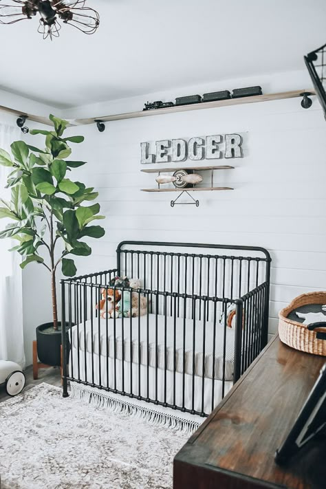 Airplane Nursery Theme, Airplane Nursery Boy, Vintage Airplane Nursery, Plane Nursery, Nursery Room Decor Ideas, Aviation Nursery, Train Nursery, Airplane Room, Car Nursery