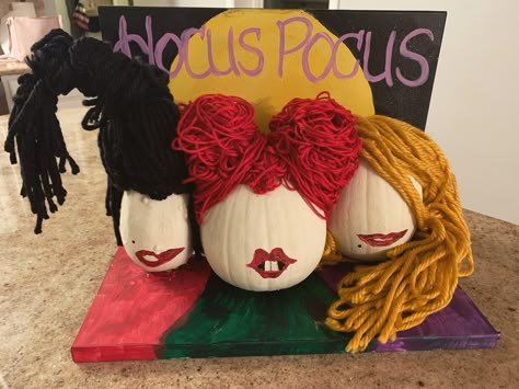 Hocus pocus pumpkin decorating contest Hocus Pocus Decorated Pumpkins, Hocus Pocus No Carve Pumpkin, Hocus Pocus Painted Pumpkin Ideas, Hocus Pocus Pumpkins Painting, Office Pumpkin Contest, Hocus Pocus Pumkin Decoration Ideas, Hocus Pocus Scarecrow Ideas, Hocus Pocus Balloon Decor, Hocus Pocus Pumpkins Ideas