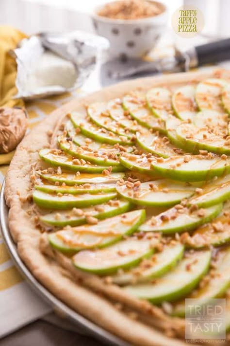 Taffy Apple Pizza - Tried and Tasty Taffy Apple Pizza, Sugar Cookie Crust Fruit Pizza, Peanut Butter And Cream Cheese, Apple Dessert Pizza, Sugar Cookie Pizza, Taffy Apple, Apple Pizza, Pizza Sugar Cookie, Fruit Pizza Sugar Cookie