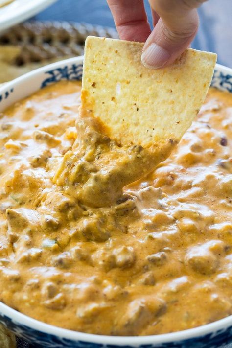 Crock Pot Beef Queso Dip - Spicy Southern Kitchen Restaurant Queso Dip, Crock Pot Queso Dip, Restaurant Queso, Beef Queso Dip, Queso Dip Crockpot, Dip Crockpot, Crock Pot Queso, Spicy Southern Kitchen, Crock Pot Beef