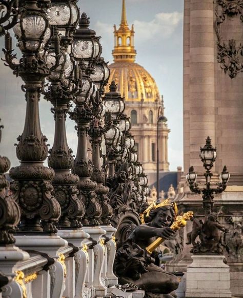 Hotel Des Invalides, Metro Paris, Pont Alexandre Iii, City Painting, Special Pictures, Urban Art, Paris France, Europe Travel, Lamp Post