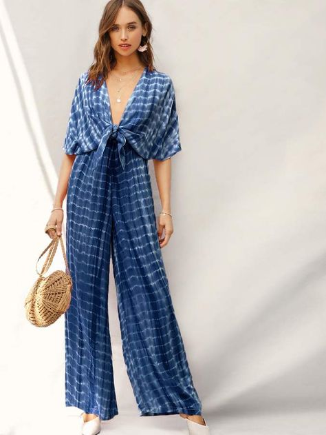 Shein Plunging Neck Batwing Sleeve Tie Front Palazzo Jumpsuit Shibori Jumpsuit, Jumpsuit Prom, Mode Batik, Prom Jumpsuit, Work Jumpsuit, Jumpsuit Denim, Footed Leggings, Palazzo Jumpsuit, Jump Suits