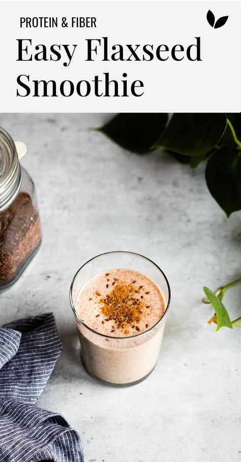 This smoothie's got it all: healthy fat + protein + fiber. And it even tastes good! Start your morning right with a flaxseed smoothie. Smoothies With Flaxseed, Flaxseed Recipes, Flaxseed Smoothie, Winter Smoothies, Easy Green Smoothie, Workout Smoothies, Brown Spots Removal, Juice Diet, Green Smoothies