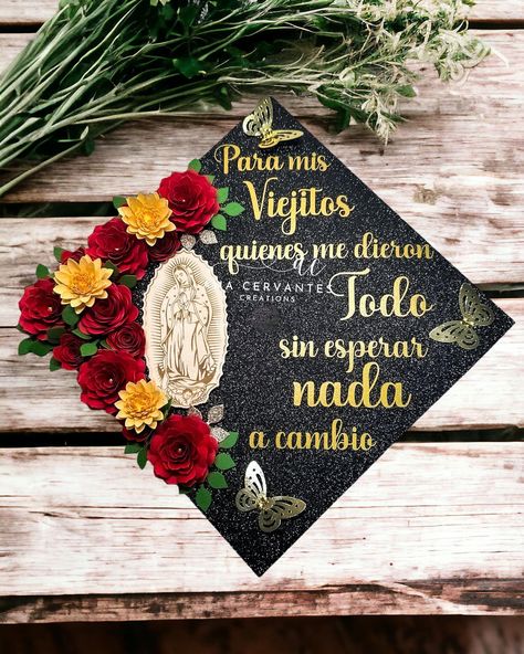 Personalize your Graduation Cap Topper Orders for 2024 DM to order or go to my Etsy Page #graduation #classof2024 #birrete #birretedecorado #birretedegraduacion #topper #custommade #graduacion #cap #gradtopperideas Handmade Graduation Gifts, 8th Grade Graduation, Graduation Cap Decoration Diy, High School Graduation Cap, Diy Graduation Cap, Graduation Cap Toppers, Graduation Cap Designs, Graduation Cap Decoration, Graduation Celebration