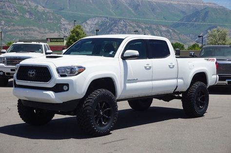 Lifted Tacoma, 2018 Toyota Tacoma, Toyota Tacoma Lifted, Toyota Tacoma X Runner, Tacoma Trd Sport, Toyota Tacoma Prerunner, White Toyota, Toyota Tacoma Mods, 2010 Toyota Tacoma