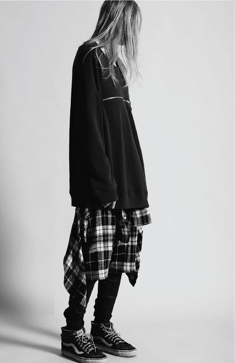 Androgynous Fashion, Dark Fashion, Mode Inspiration, Grunge Fashion, Grunge Outfits, Punk Fashion, Alternative Fashion, Look Fashion, Fashion Inspo Outfits