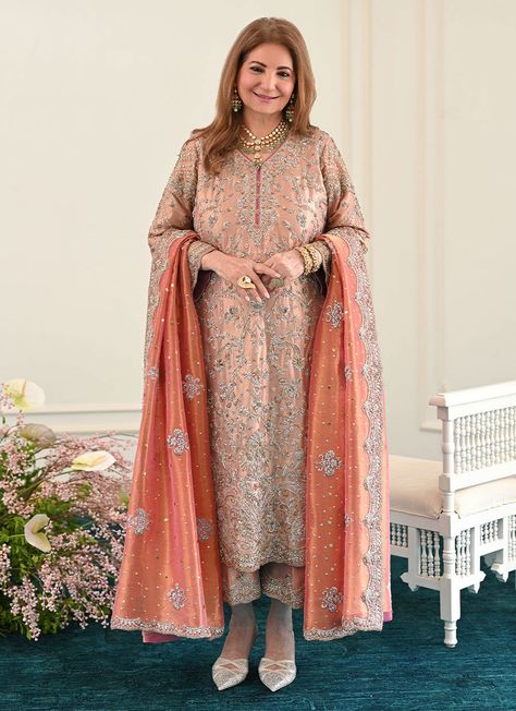 Zahia Rose Gold Shirt With Worked Izaar - Farah Talib Aziz Grooms Mother, Rose Gold Shirt, Rose Gold Fabric, Pakistan Wedding, Mehndi Outfits, Outfit Collection, Bride And Groom Outfit, Pakistani Wedding Outfits, Gold Shirt