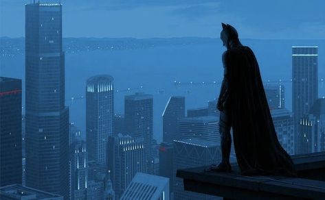 Batman Wallpaper Desktop 4k, Batman Landscape, Batman Wallpaper Desktop, Batman Pictures, Batman Wallpaper, Dc Art, Batman Comic Art, Christian Bale, Batman Comics