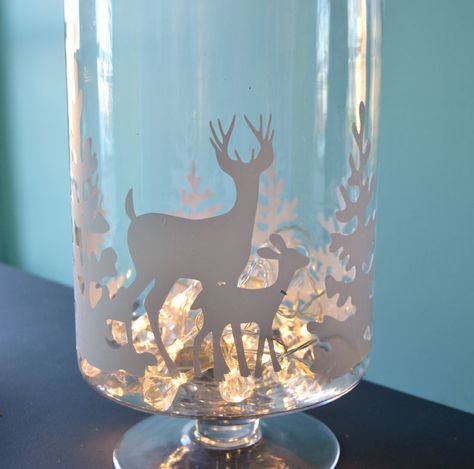 DIY Winter Glass Candle Holder-createandbabble.com Cricut Candles Vinyl Projects Christmas, Cricut Candle Wraps, Xmas Candle Decorations, Cricut Vase Ideas Vinyls, Cricut Candle Projects, Cricut Candle Holder, Glass Candle Holders Decorating Ideas, Extravaganza Party, Vinyl Candle