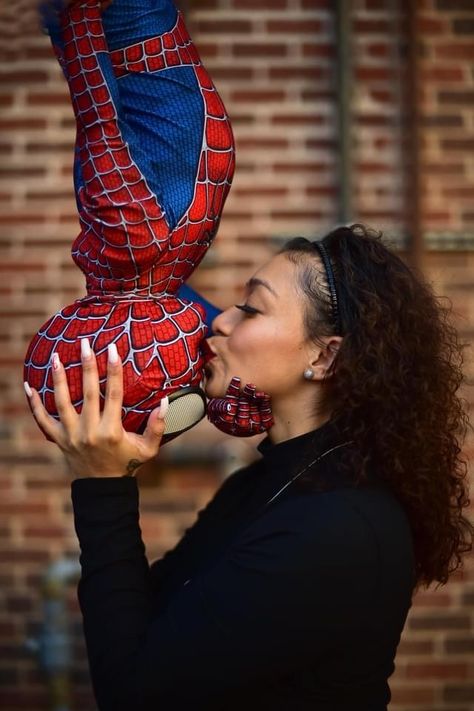 Mom And Son Spiderman Costume, Family Spiderman Costumes, Spiderman Photoshoot Kids, Spider Man Photo Shoot, Spider Man Themed Birthday Party, Spiderman Photoshoot, Superhero Photoshoot, Birthday Photoshoot Ideas Boys, Spiderman Theme Party