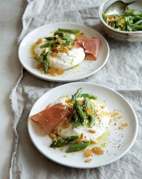 Burrata with Asparagus Recipe Cheese Asparagus, Asparagus Recipes Oven, Asparagus Dishes, Asparagus Recipes Baked, Elegant Appetizers, Burrata Cheese, Asparagus Recipe, Pine Nuts, Food Presentation