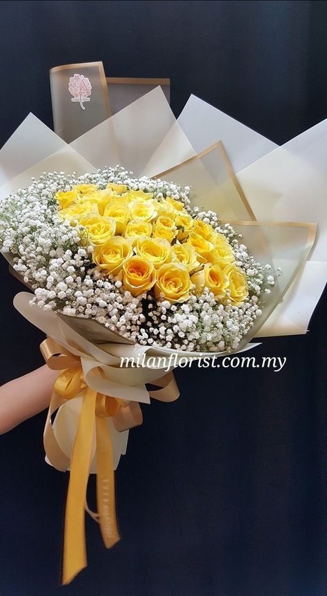 Rose Flower Bouquet, Flower Boquet, Yellow Rose Flower, Paradise Wedding, Flower Garland Wedding, Luxury Flower Bouquets, Yellow Bouquets, Large Flower Arrangements, Flower Box Gift