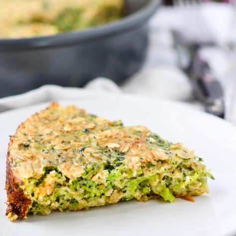 Oatmeal Dinner, Savory Oatmeal Recipes, Breakfast Potluck, Dinner Gluten Free, Breakfast Ideas Healthy, Oatmeal Bake, Healthy Toast, Savory Oatmeal, Healthy Broccoli