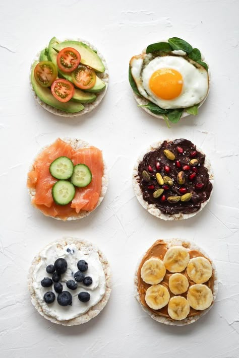 Breakfast With Rice Cakes, Breakfast Rice Cakes, Rice Cake Breakfast Ideas, Rice Cake Toppings, Rice Cakes Toppings, Menu Sarapan Sehat, Rice Cake Recipes, Post Workout Snacks, Inside Job