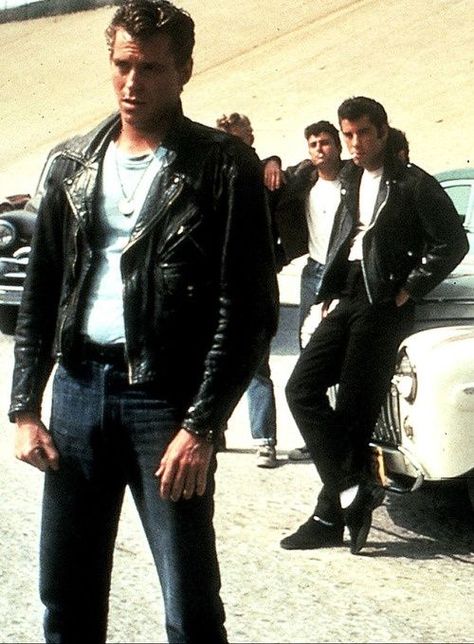 The T-Birds are the gang from the movie Grease. Danny Zuko (Travolta Kenickie Grease, Greaser Guys, T Birds Grease, Jeff Conaway, Greaser Aesthetic, Grease Outfits, Greaser Style, Grease 1978, Grease Costumes