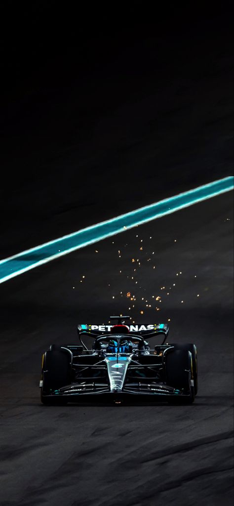 Mercedes Petronas, F1 Hamilton, Formula 1 Iphone Wallpaper, Cool Car Backgrounds, Miami Gp, F1 Mercedes, Formula Car, Hamilton Wallpaper, Escuderias F1