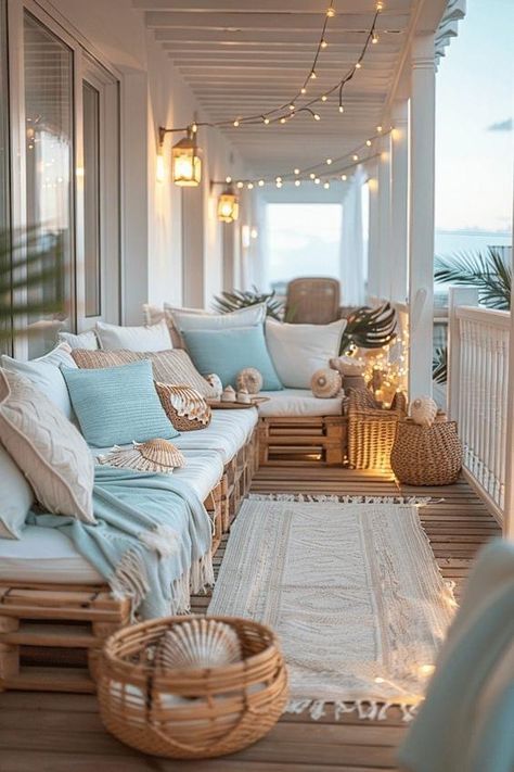 Coastal Balcony Decor, Florida Patio Decorating Ideas, Beach House Patio Coastal, Beach Boho Decor Ideas, Beach Deck Decor, Beachy Outdoor Patio Ideas, Summer Balcony Ideas, Beach Porch Ideas, Beach House Porch Ideas