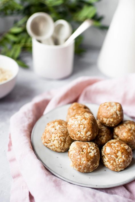 Gingerbread Nutty Protein Balls | Baking Mad Gingerbread Protein Balls, Protein Balls Recipes, Vanilla Paste, Gingerbread Recipe, Cashew Butter, Protein Ball, Ground Almonds, Almond Flour, Gingerbread