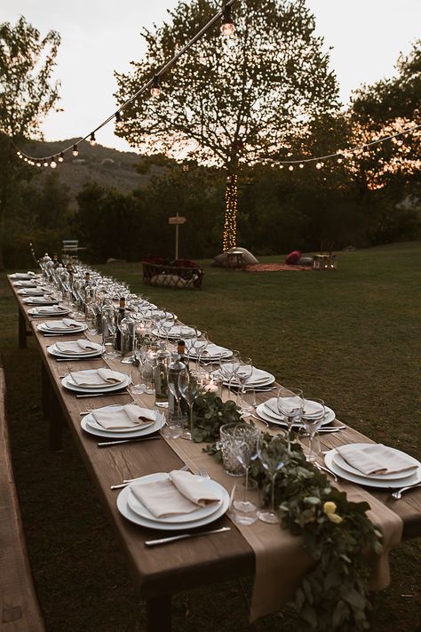 Summer Wedding Attire, Tuscan Wedding, Summer Wedding Colors, Outdoor Reception, Outdoor Wedding Decorations, Long Table, Wedding Mood Board, Wedding Mood, Italian Wedding