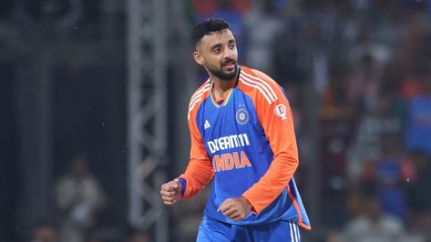 Varun Chakravarthy: 'It feels like a rebirth' Arshdeep Singh, Nitish Kumar, Hardik Pandya, Kolkata Knight Riders, Urdu News, Premier League, Feel Like, Bat, Breaking News