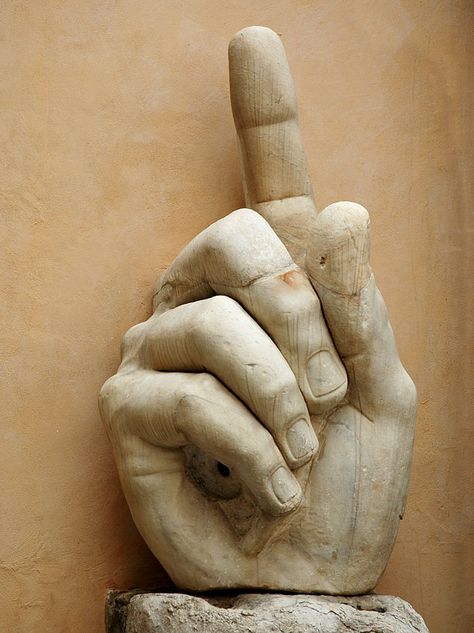 Parts of the colossus of Constantine.  -- Marble. 312—315. Rome, Capitoline Museums, Palazzo dei Conservatori, Courtyard. Inbound Marketing, Florence, Rome, Marble, Statue, Sculpture, Marketing