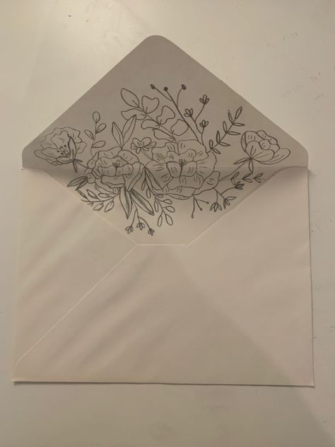 Envelope Art Aesthetic, Flower Envelope Drawing, Drawing On Envelopes, Letter Astethic, Envelope Drawing Doodles, Things To Put In A Letter, Aesthetic Envelope Design, Envelope Art Simple, Envelope Art Drawing