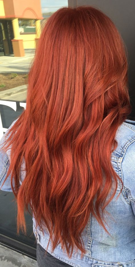 Copper Red Hair using Redken color Natural Red Hair Dye, Haircolor Ideas, Red Orange Hair, Cheveux Oranges, Red Copper Hair Color, Copper Red Hair, Hair Color Orange, Natural Red Hair, Red Hair Inspo