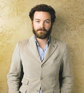 Danny Masterson. <3 Jackie Hyde, Danny Masterson, Earth People, 70s Show, That 70s Show, In Another Life, Beards, Men's Blazer, To The World