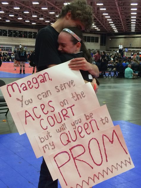 My amazing volleyball promposal Volleyball Promposal, Hoco Signs, Cute Hoco Proposals, Cute Promposals, Dance Proposals, Prom Posters, Prom Proposals, Cute Homecoming Proposals, Cute Prom Proposals