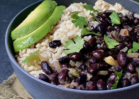 Black Beans And Brown Rice Recipe, Brown Rice And Black Beans, Black Beans And Brown Rice, Beans And Brown Rice, Rice And Black Beans, Ground Beef Lunch, Black Bean Ground Beef, Beef Snacks, Ground Beef And Noodles