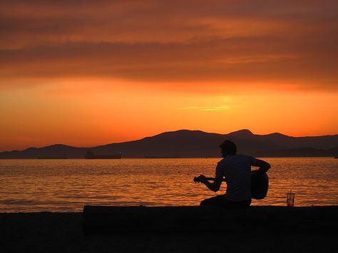 One day I'll play guitar by the beach in Pranburi, Thailand and enjoy the sunset. Guitar Sunset, Morning Rain, Beach At Sunset, Play Guitar, Out Of Focus, Music Mood, Making Music, Learn Guitar, Online Course