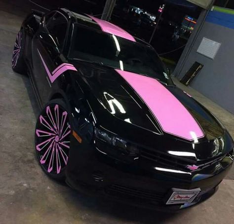 Black with a little pink Black Camaro, Camaro Car, Girly Car, Lux Cars, Sweet Cars, Pink Car, Classy Cars, Best Luxury Cars, Fancy Cars