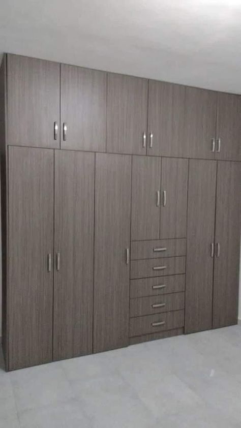 Room Almirah Designs, Wooden Cupboard Design, Instagram Magazine, Wardrobe Laminate Design, Wall Wardrobe Design, Wooden Wardrobe Design, Wooden Cupboard, Closet Design Layout, Modern Cupboard Design