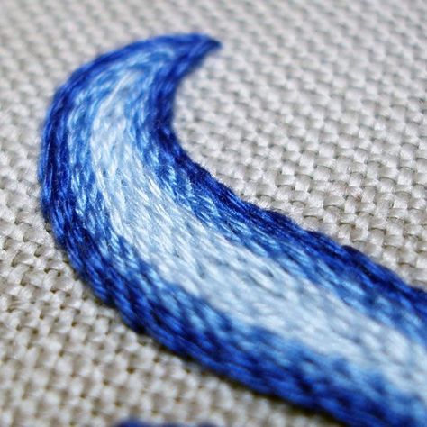 Line Stitches for filling large embroidered spaces Embroidery Stitches Tutorial, Learn Embroidery, Simple Embroidery, Silk Ribbon Embroidery, Crewel Embroidery, Hand Embroidery Stitches, Embroidery Craft, Embroidery Inspiration, Embroidery Tutorials