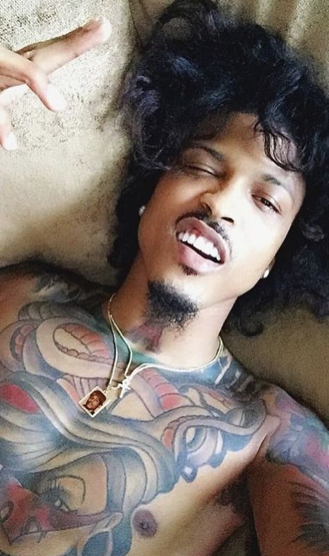 August Alsina Hair, August Pictures, Black Men Tattoos, Couple Memes, August Alsina, Boy Fashion, Celebrity Crush, Favorite Celebrities, Tumblr Blog