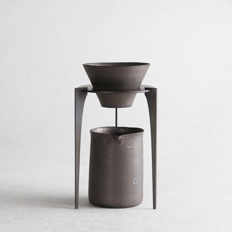 Drip Coffee Stand, Assiette Design, Coffee Drip, Reusable Coffee Filter, Nagoya Japan, Coffee Stands, Coffee Dripper, Coffee Brewer, Glaze Ceramics