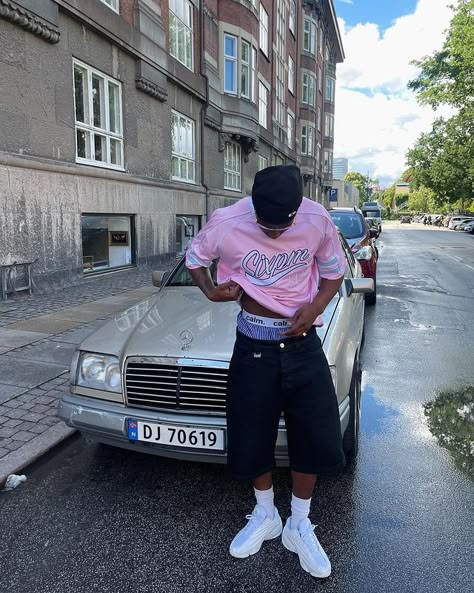 #fashionInspiration #outfitIdeas #streetstyle #fashionista #ootd #baggy #oufitwomen #outfitmen Male Model Street Style, Guys Fashion Casual, Christian Clothing Brand, Fit Pics, Rapper Outfits, Black Men Street Fashion, Men Street Fashion, Street Style Outfits Men, Street Fashion Men Streetwear