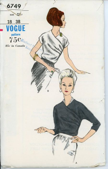 Vogue6749959 60s Vintage Fashion, Patron Vintage, Fashion Illustration Vintage, Vintage Dress Patterns, Vogue Sewing, Vogue Pattern, Blouse Pattern Sewing, Retro Mode, Vogue Patterns