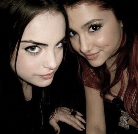 Jade West, Liz Gillies, Elizabeth Gillies, Discord Server, Ariana Grande, Jade