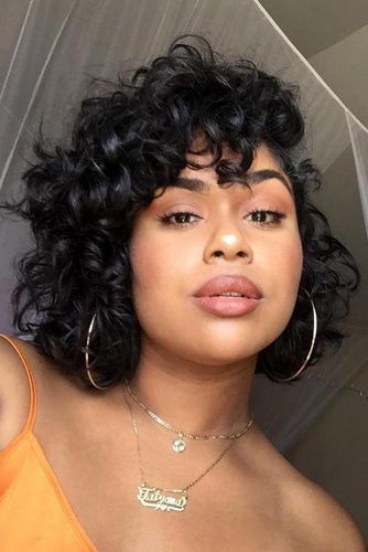 Bob Hairstyles For Black Women, Hairstyles French, Modern Bob Hairstyles, Bob Fosse, Easy Hairstyles For Medium Hair, Short Curly Bob, Curly Bob Hairstyles, Hairstyles For Black Women, French Twist