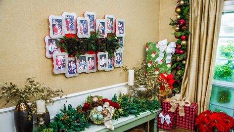 DIY Santa Photo Display Santa Photo Display Ideas, Displaying Santa Pictures, Santa Photo Display, Santa Picture Display Ideas, Display Santa Photos, Home And Family Crafts, Santa Pics, Christmas Village Lights, Irish Food