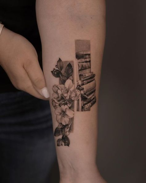 Realism Book Tattoo, Bookshelf Tattoo, Micro Realism Tattoo, Micro Realism, Book Tattoos, Book Tattoo, Realism Tattoo, Body Modifications, Realism