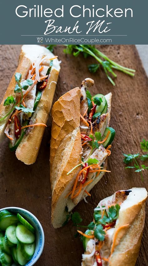 Vietnamese Grilled Chicken, Chicken Banh Mi, Vietnamese Chicken Salad, Banh Mi Recipe, Easy Vietnamese Recipes, Vietnamese Banh Mi, Spicy Sandwich, Vietnamese Sandwich, Banh Mi Sandwich