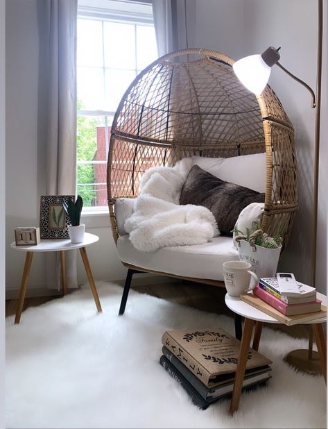 Casual Bedroom, Living Room Corner, Bedroom Seating, Cozy Room Decor, Boho Living Room, Cozy Room, Room Inspiration Bedroom, Room Ideas Bedroom, Aesthetic Room Decor