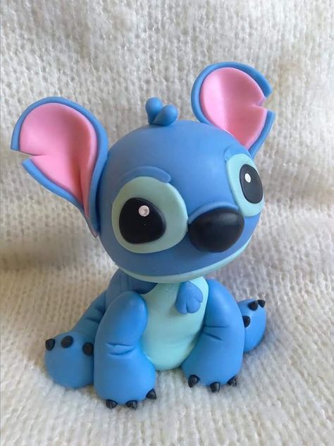 Fondant Stitch Cake Topper, Lilo And Stitch Cake, Dora Cake, Clay Animation, Stitch Cake, Fondant Animals, Cake Pop Recipe, Lego Craft, Clay Diy Projects